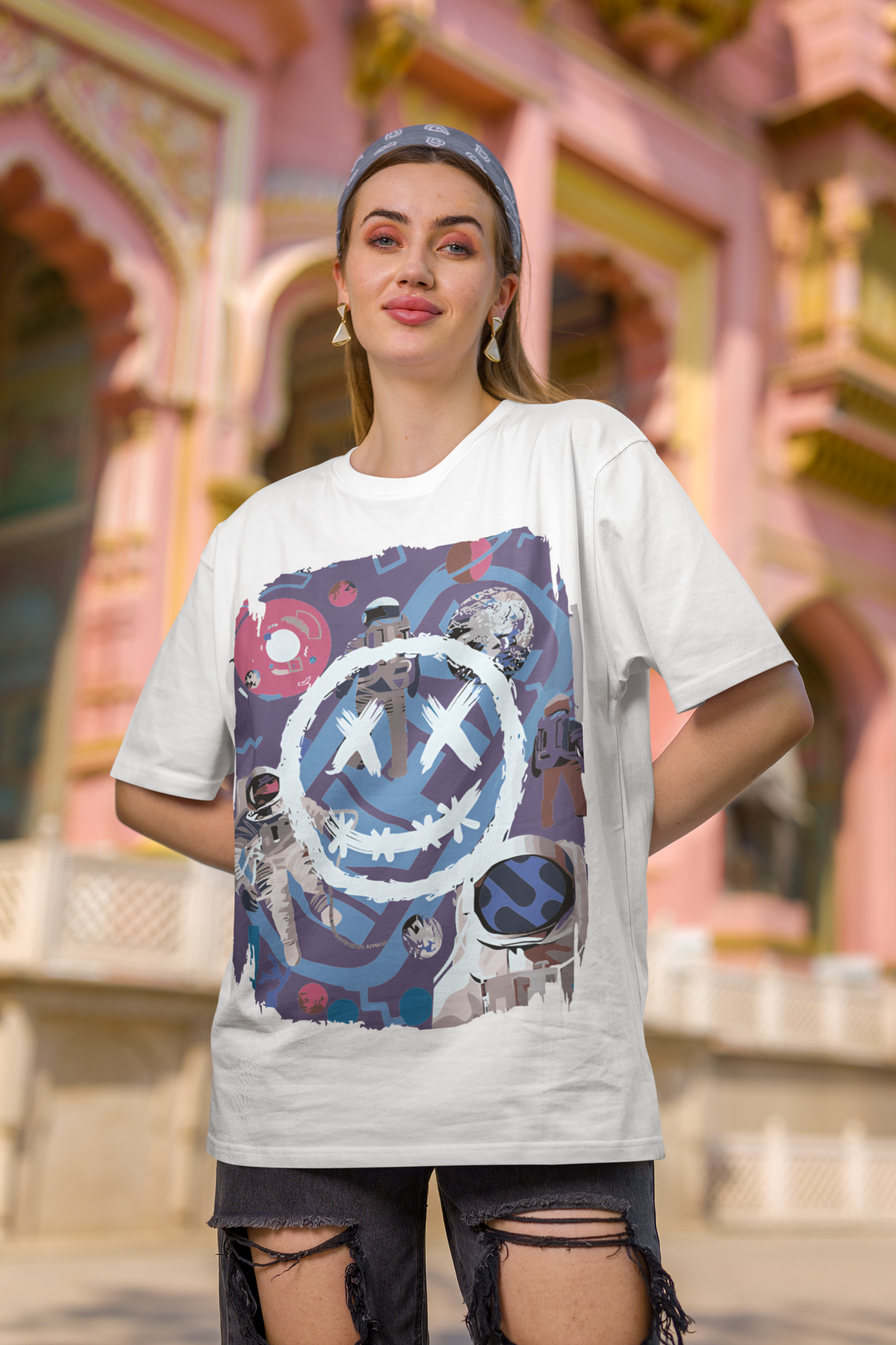 Oversized Extended Neck Astronaut Graphic T Shirt White
