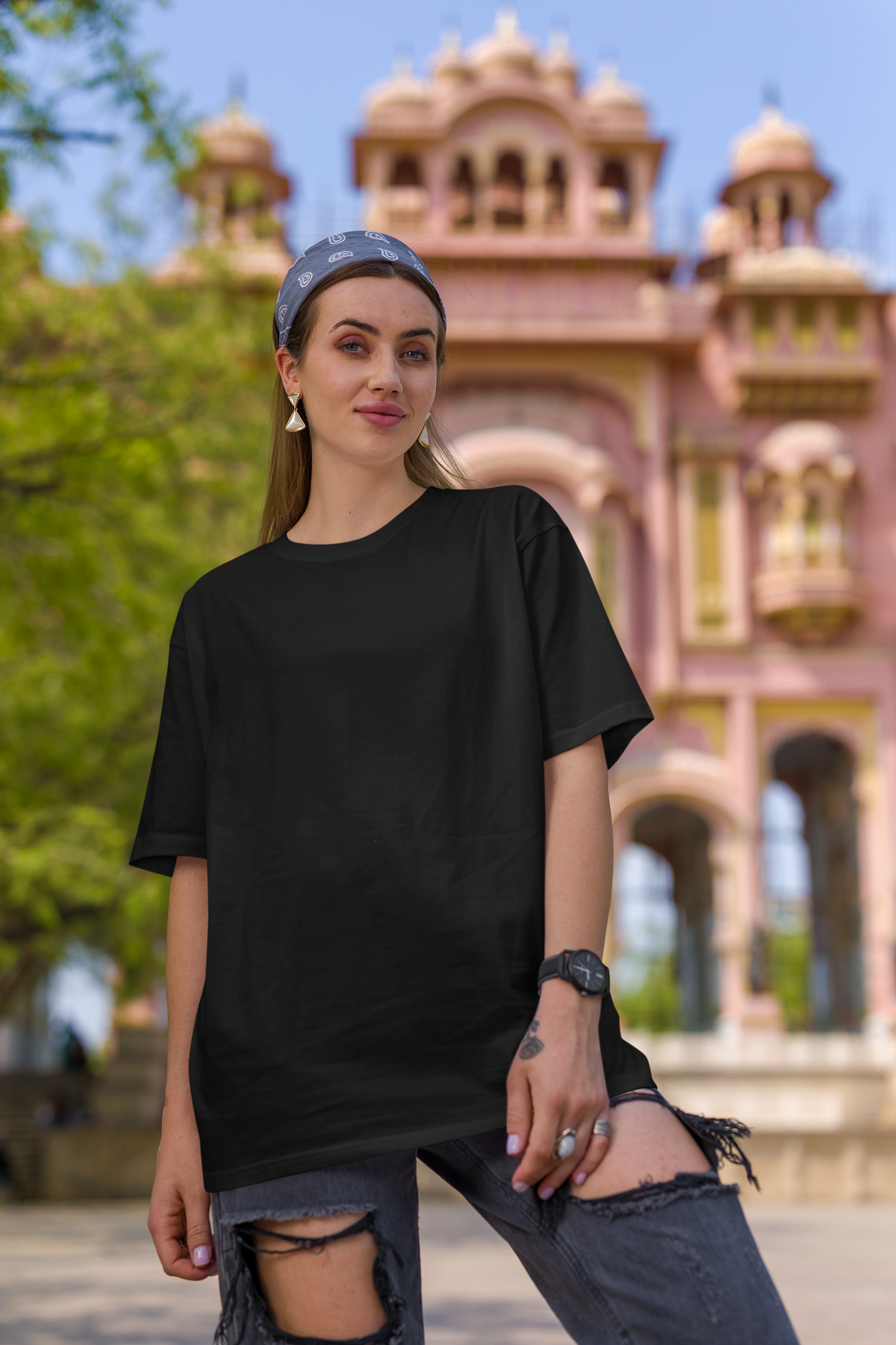 Oversized Extended Neck Basic T Shirt Black