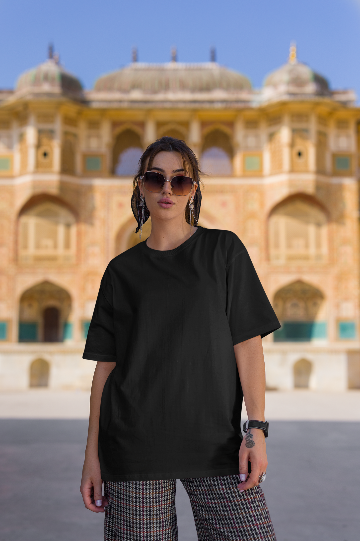 Oversized Extended Neck Basic T Shirt Black