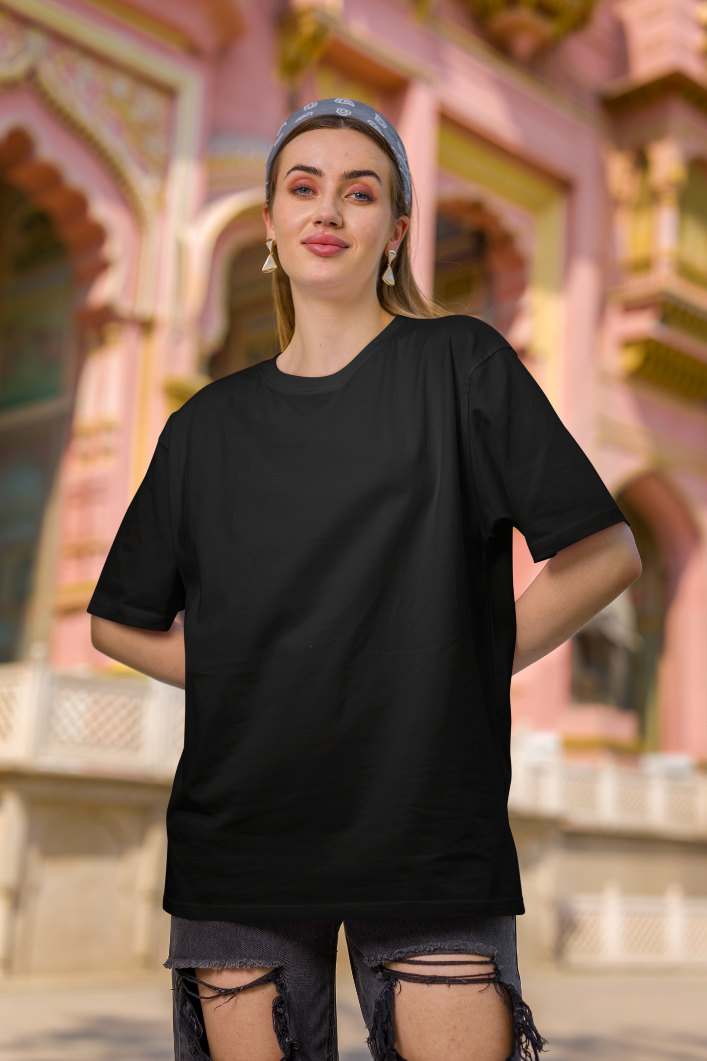 Oversized Extended Neck Basic T Shirt Black